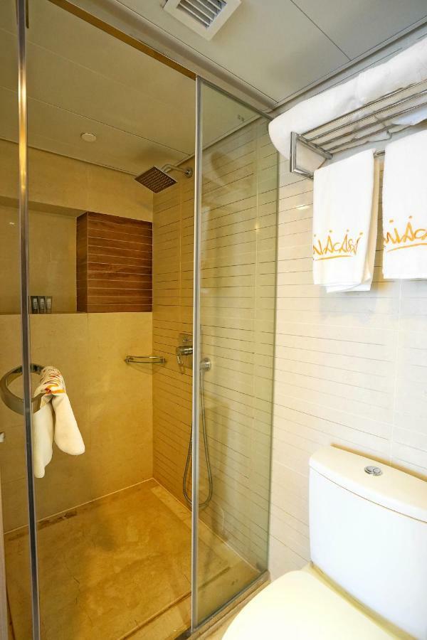 Mia Casa Hotel Хонконг Екстериор снимка